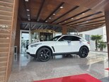 Infiniti QX70S-2