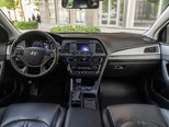 Hyundai Sonata-12