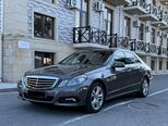 Mercedes E 220-2