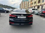 Hyundai Elantra-4