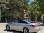 Hyundai Sonata-8
