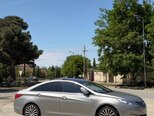 Hyundai Sonata-4