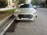 Hyundai Elantra-1