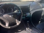 Hyundai Sonata-12