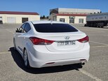 Hyundai Elantra-12