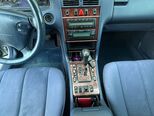 Mercedes E 270-6