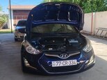 Hyundai Elantra-12