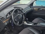 Mercedes E 270-8