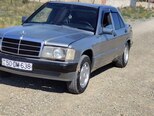 Mercedes 190-9