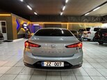 Hyundai Elantra-6