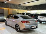 Hyundai Elantra-8