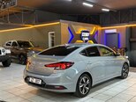 Hyundai Elantra-7