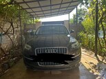 Audi Q7-1