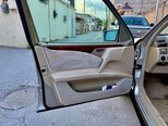Mercedes E 240-17