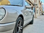 Mercedes E 240-5