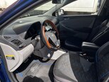 Hyundai Accent-11