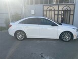 Chevrolet Cruze-13
