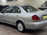 Nissan Sunny-11