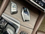 BMW 530e-12