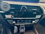 BMW 530e-11
