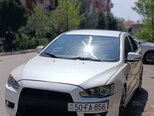 Mitsubishi Lancer-2