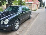 Mercedes E 240-19