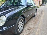 Mercedes E 240-4