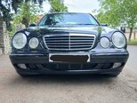 Mercedes E 240-1