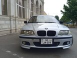 BMW 320-1