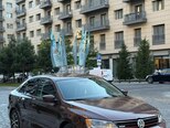 Volkswagen Jetta-1