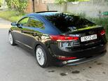 Hyundai Elantra-3