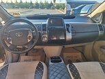 Toyota Prius-5