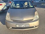 Toyota Prius-11