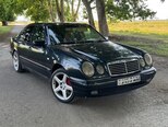 Mercedes E 240-1
