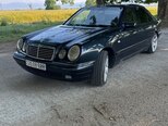 Mercedes E 240-3