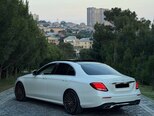 Mercedes E 200 d-6
