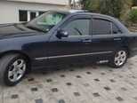 Mercedes E 270-8