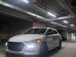Hyundai Elantra-9