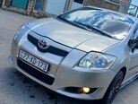 Toyota Auris-2