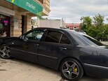 Mercedes E 240-4