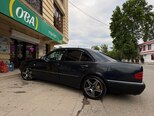 Mercedes E 240-13