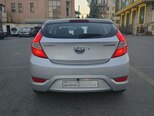 Hyundai Accent-2