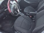 Hyundai Accent-7