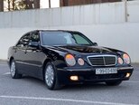 Mercedes E 240-2
