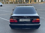 Mercedes E 240-6