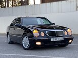 Mercedes E 240-13