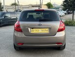 Kia Ceed-12