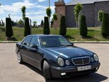 Mercedes E 220-3