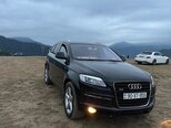 Audi Q7-1