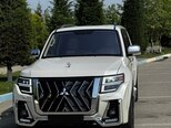 Mitsubishi Pajero-3